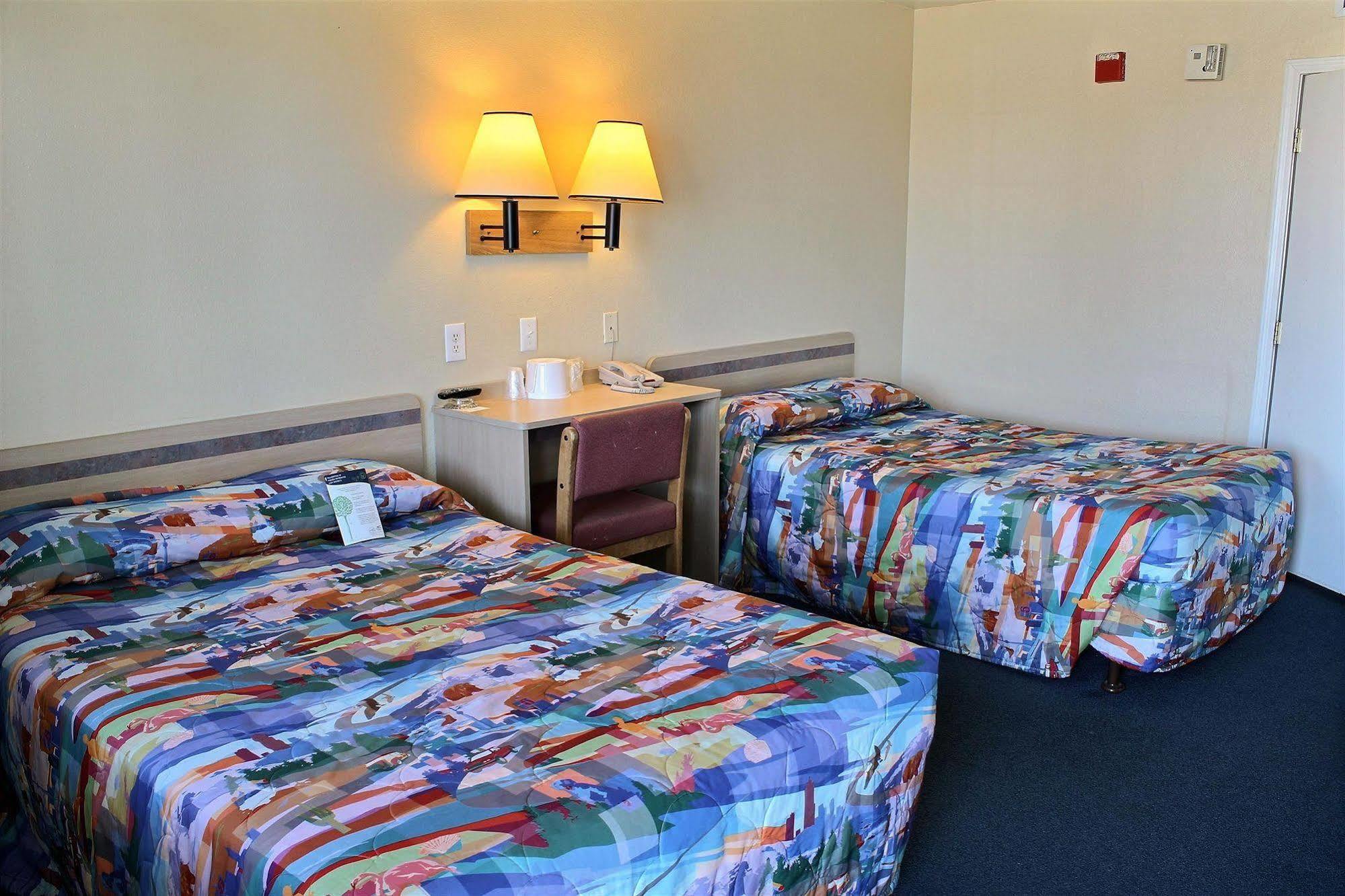 Hotel Vagabond North I-5 2*