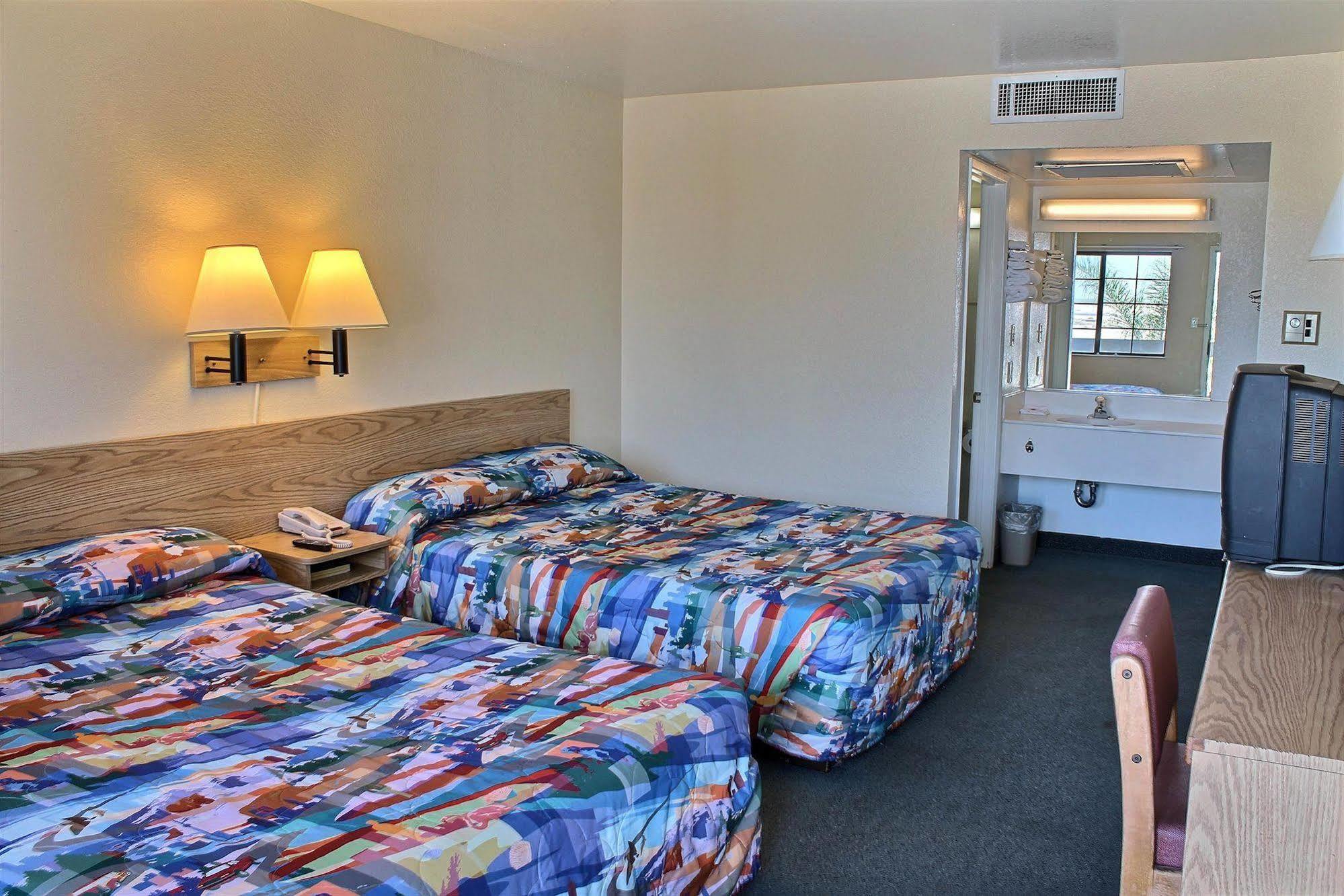 Vagabond North I-5 Hotel