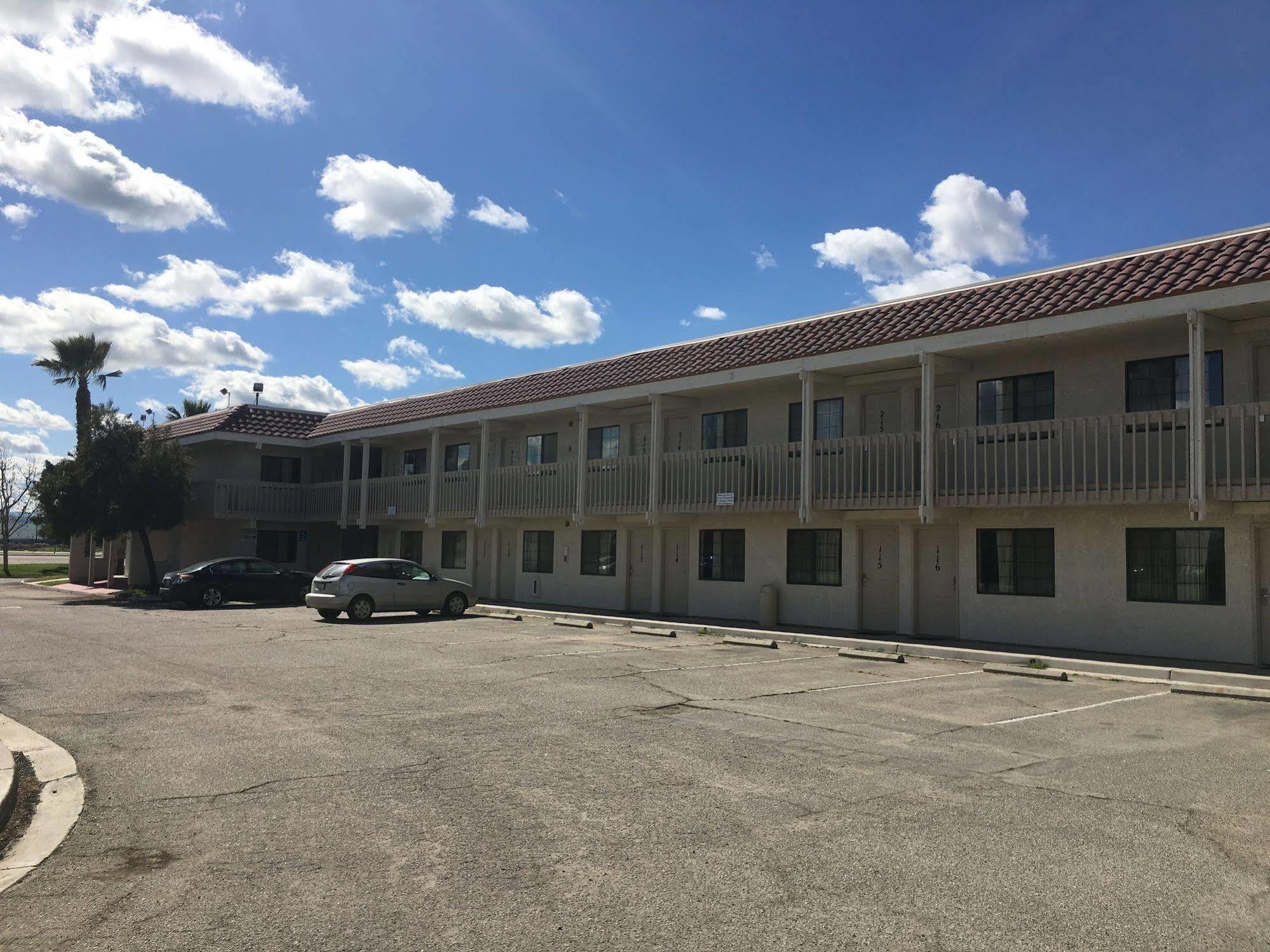 Hotel Vagabond North I-5 Buttonwillow